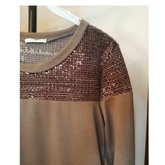 Sequin Shoulder Sweater - Picture 4 of 4
